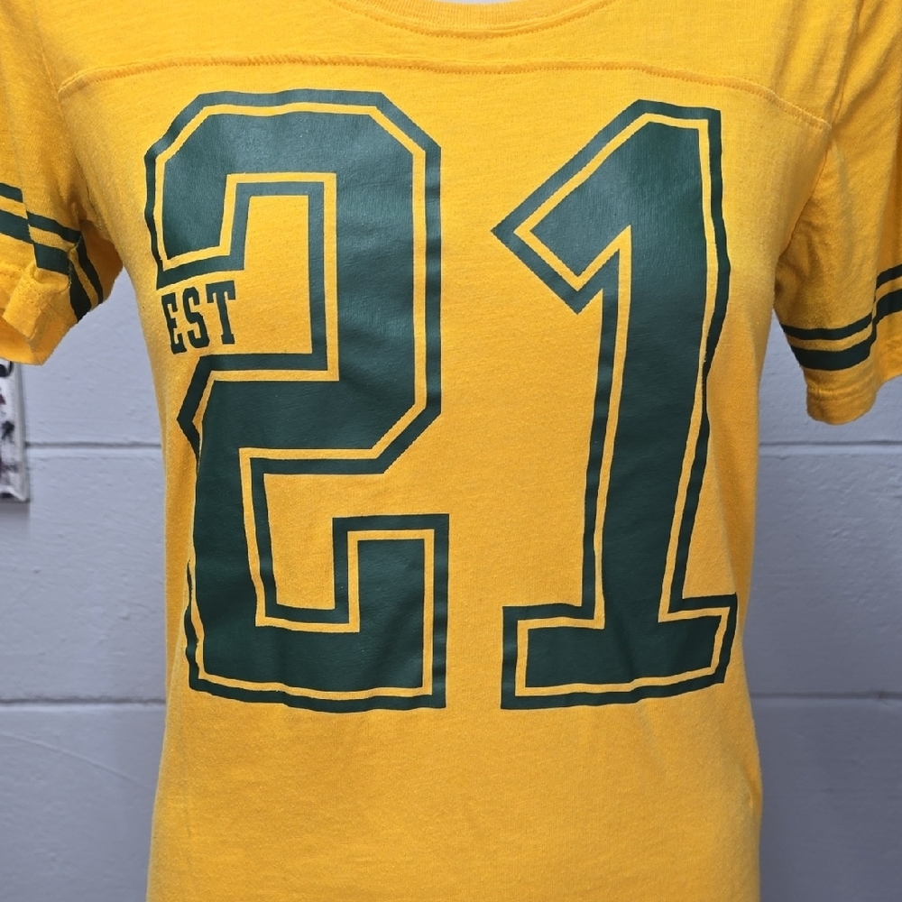 PINK Victoria's Secret Greenbay Packer Graphic Tee - Picture 4 of 16